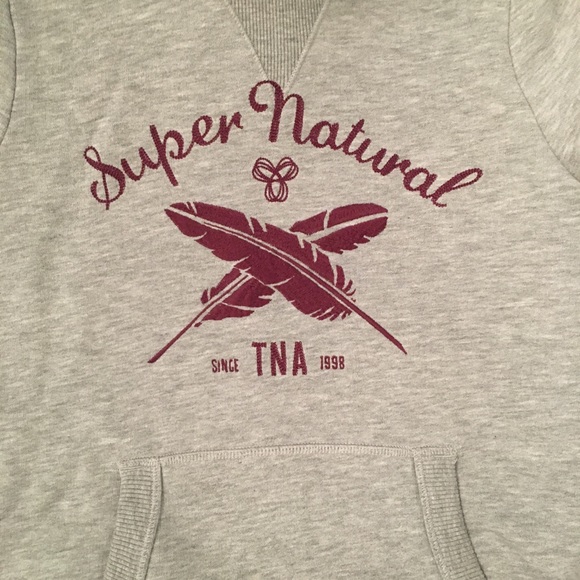 Aritzia TNA comfy hoodie - Picture 2 of 10